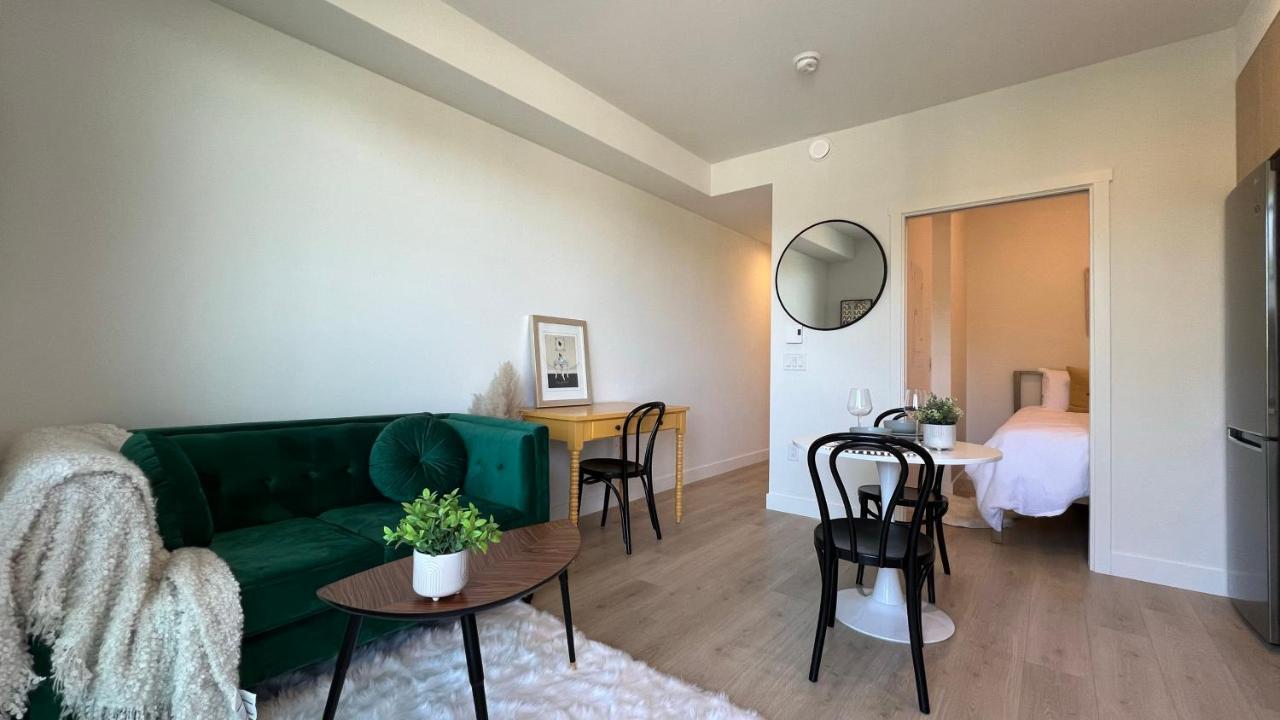 Hillside Oasis By Iris Properties! Victoria Ngoại thất bức ảnh
